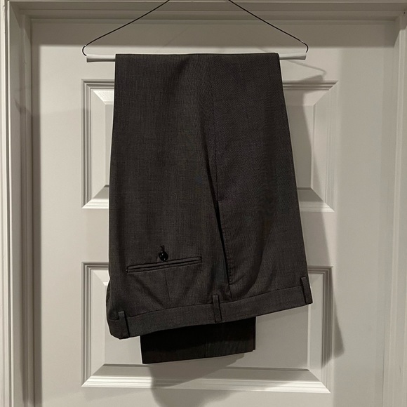 Tommy Hilfiger Suit - Picture 2 of 3